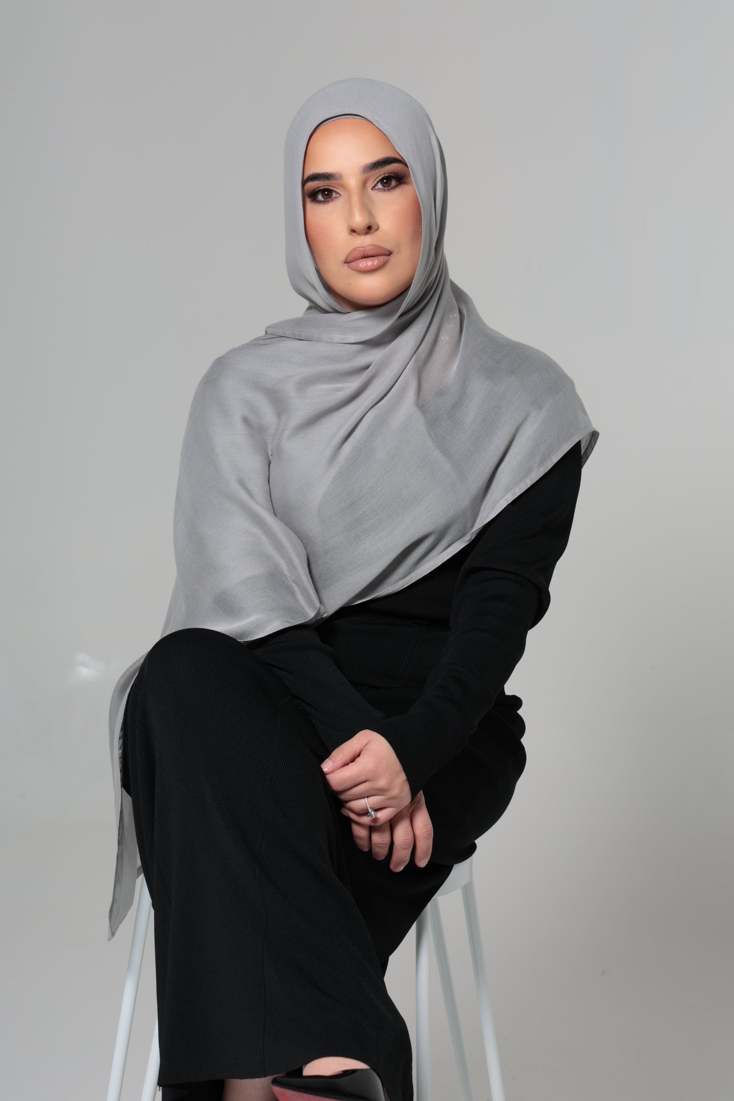 SKY GREY MODAL SET